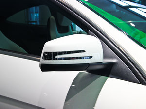 2012AMG C 63 CoupeӸа ^