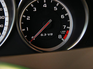 2012AMG C 63 CoupeӸа п؅^