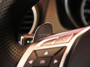 2012AMG C 63 CoupeӸа п؅^