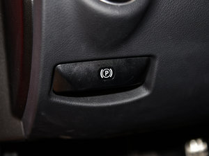 2012A(y)MG C 63 CoupeӸа п؅^(q)