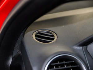 2012A(y)MG C 63 CoupeӸа п؅^(q)