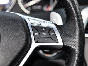 2012A(y)MG C 63 CoupeӸа п؅^(q)