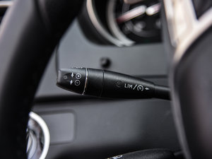 2012A(y)MG C 63 CoupeӸа п؅^(q)