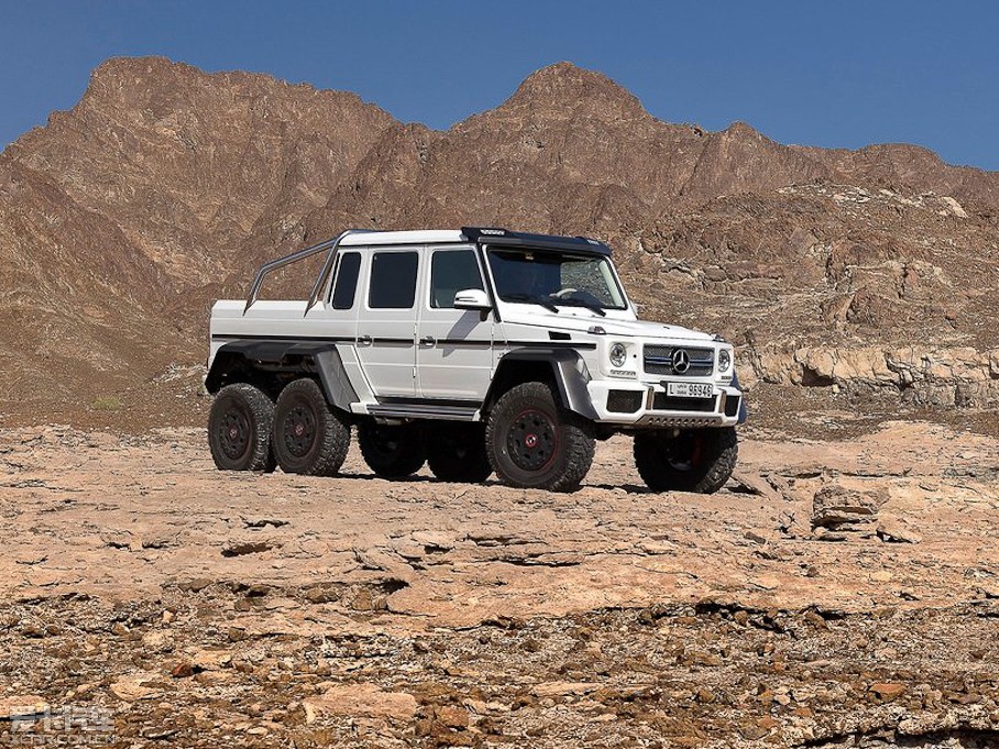 2013款奔驰g级amgg 63 amg 6x6 concept