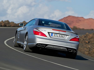 2013��AMG SL 63 ���w���^