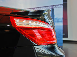 2013��A(y��)MG SL 63 ��(x��)��(ji��)���^