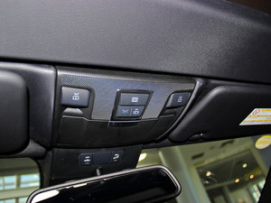 2013��AMG SL 63 �п؅^