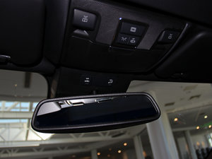 2013��AMG SL 63 �п؅^