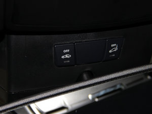 2013��AMG SL 63 �п؅^