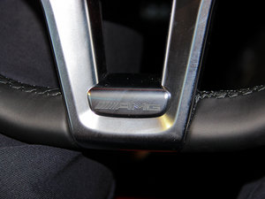 2013��AMG SL 63 �п؅^