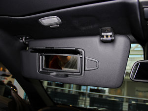 2013��AMG SL 63 �п؅^