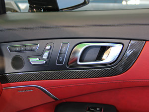 2013��AMG SL 63 �п؅^