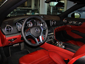 2013��AMG SL 63 �п؅^