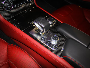 2013��AMG SL 63 �п؅^