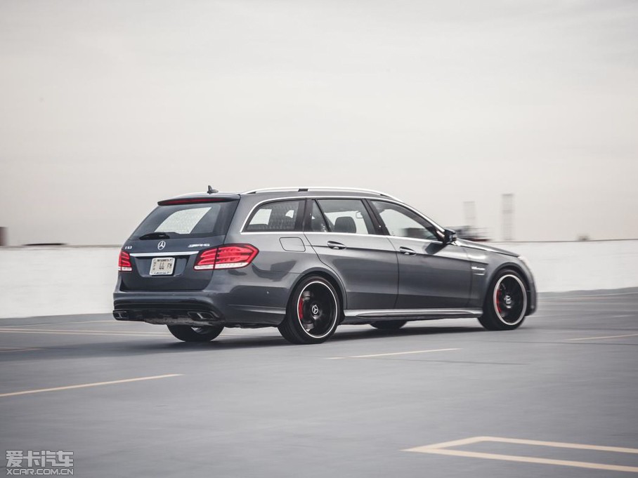 爱卡首页 汽车图片 奔驰 amg e级 2014款amg e 63 s 4matic wagon