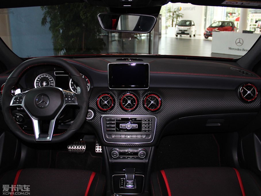 2014YAAMG(M) AMG A 45