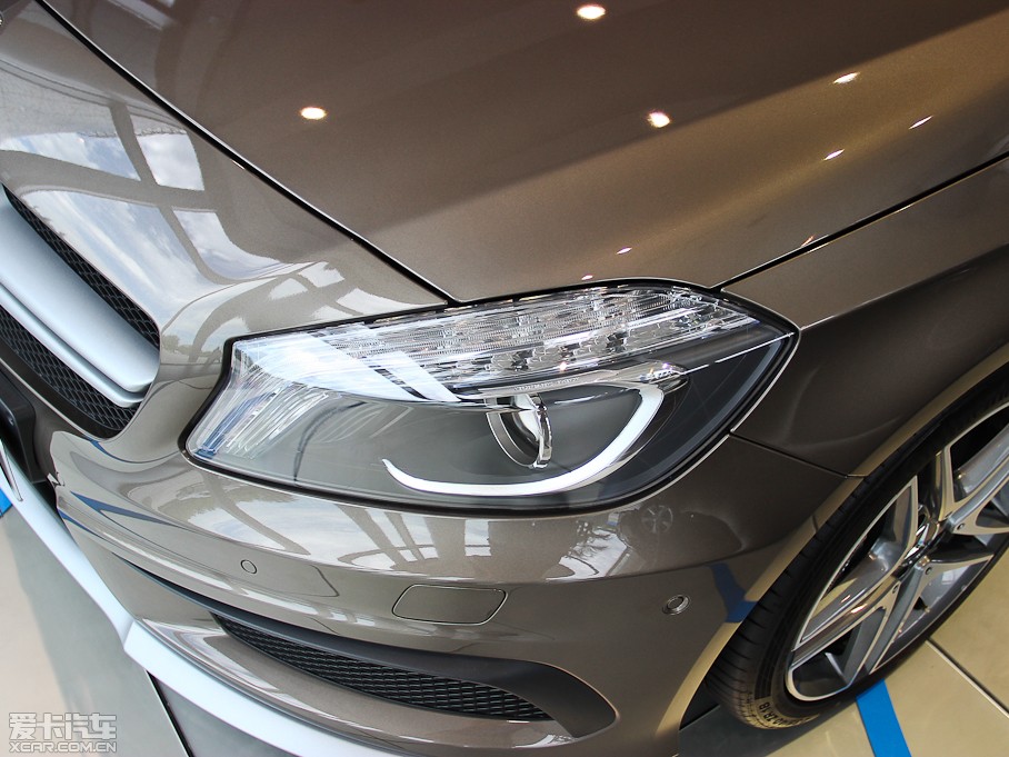 2014YAAMG(M) AMG A 45