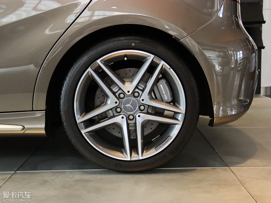 2014YAAMG(M) AMG A 45