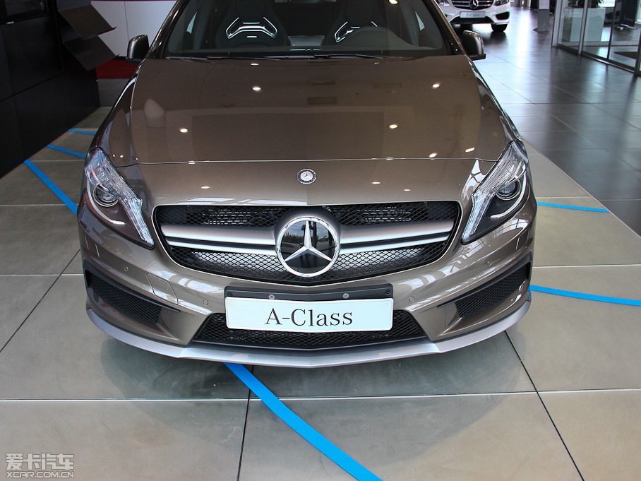 2014YAAMG(M) AMG A 45
