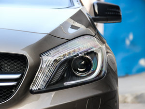 2014款AMG A 45 大灯