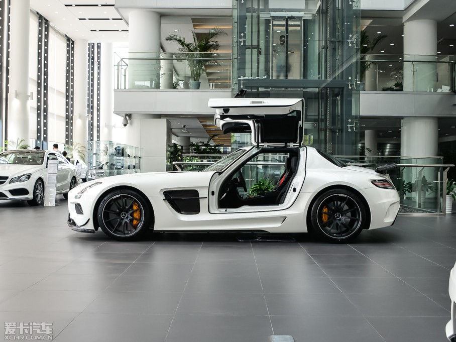 2014A(y)MG SLS AMG SLS Black Series