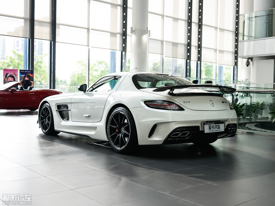 2014A(y)MG SLS AMG SLS Black Series