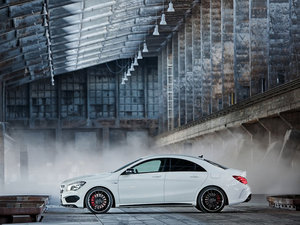 2013AMG CLA 45 w^