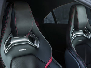 2013款AMG CLA 45 空间座椅