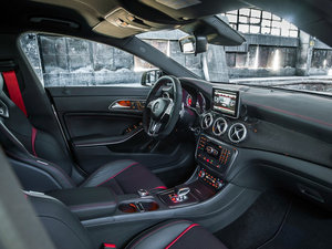 2013A(y)MG CLA 45 п؅^(q)