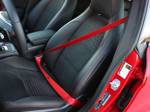 2013款AMG CLA 45 空间座椅
