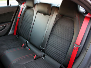 2013款AMG CLA 45 空间座椅