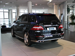 2014款AMG ML 63 左后45度