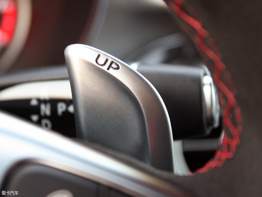 2015YC(j)AMG AMG C 63 S