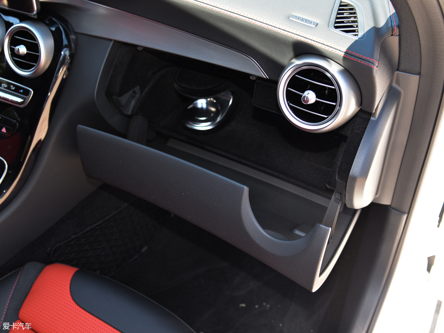 2015YCAMG AMG C 63