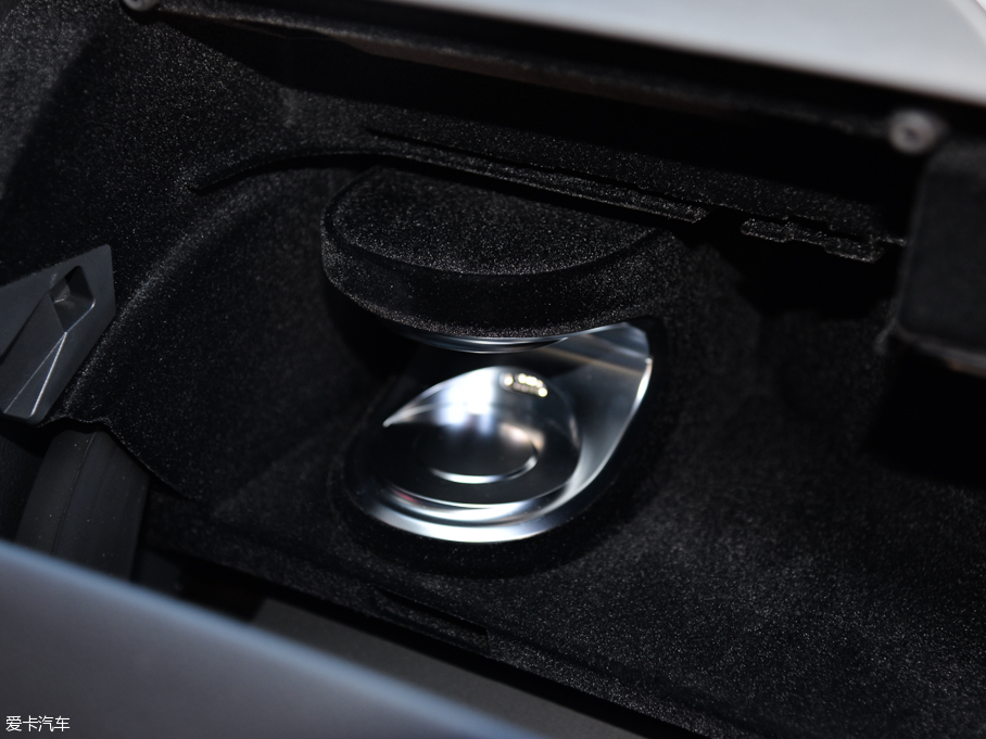 2015YCAMG AMG C 63