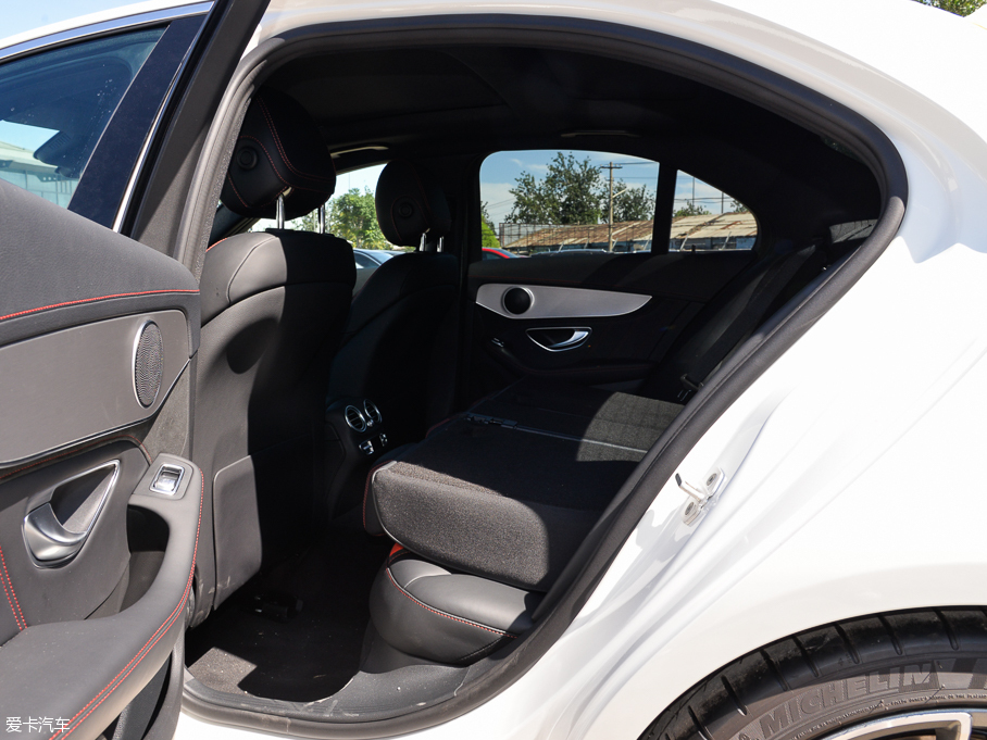 2015YC(j)AMG AMG C 63