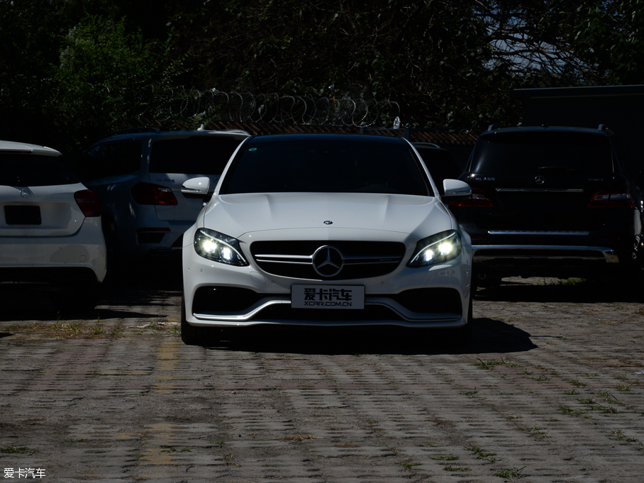 2015YC(j)AMG AMG C 63