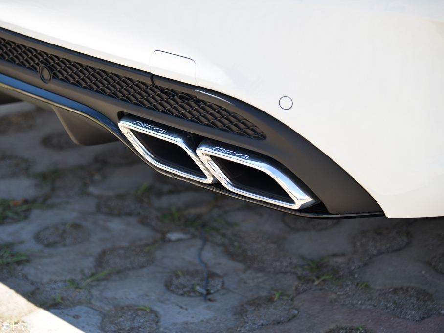 2015YCAMG AMG C 63