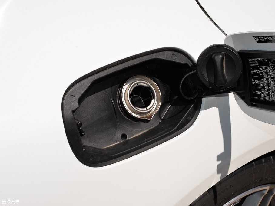 2015YC(j)AMG AMG C 63