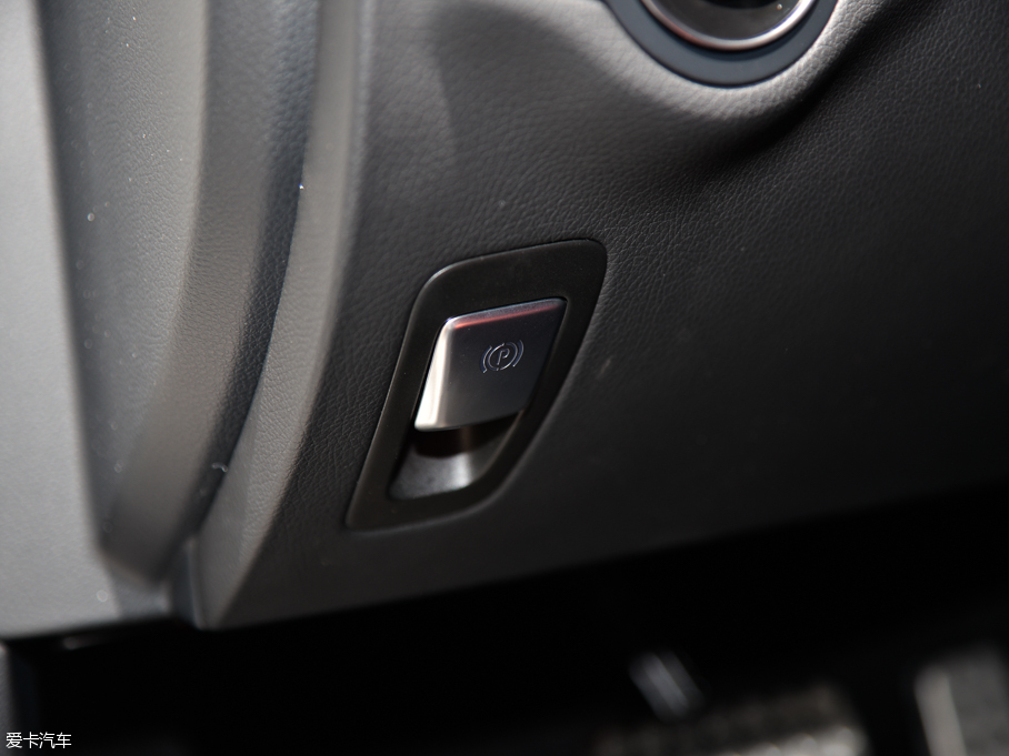 2015YCAMG AMG C 63