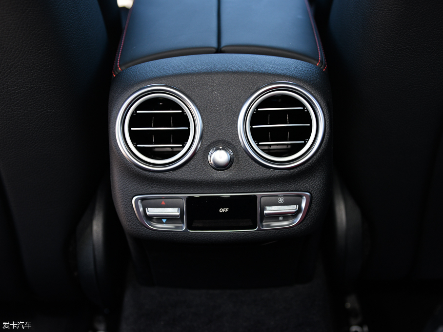 2015YC(j)AMG AMG C 63