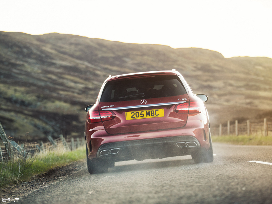 2015��YC��AMG AMG C 63 ���а�