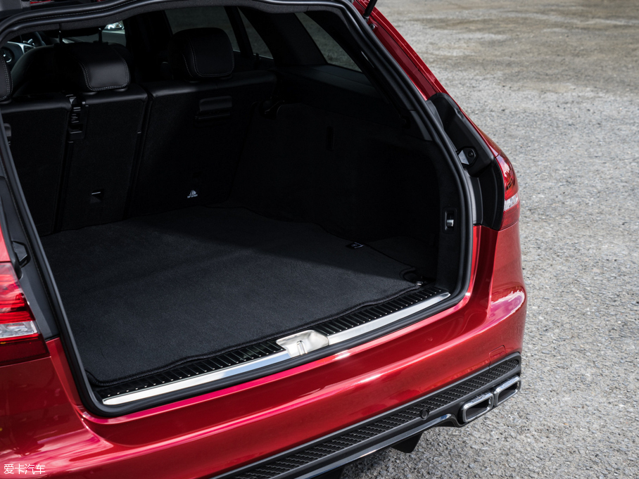 2015YCAMG AMG C 63 а