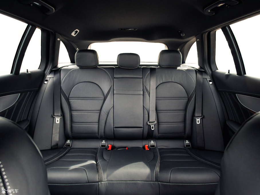 2015YCAMG AMG C 63 а