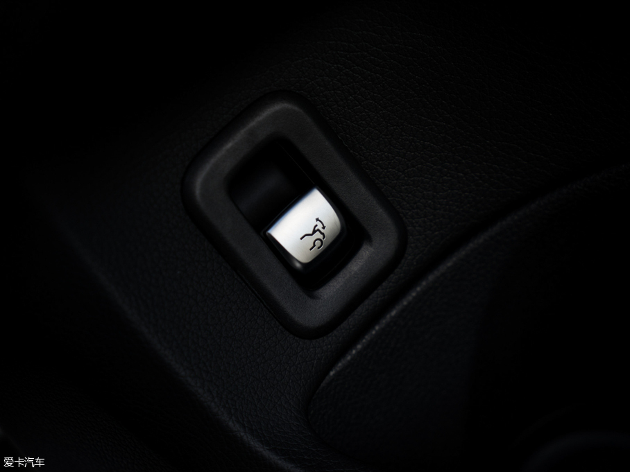 2015��YC��AMG AMG C 63 ���а�