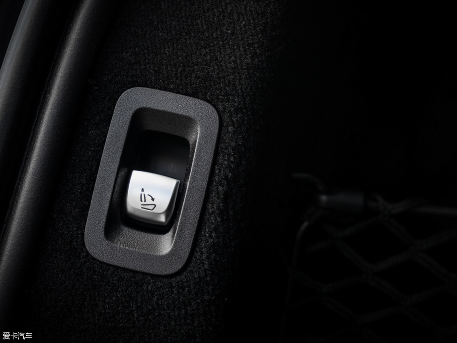 2015��YC��AMG AMG C 63 ���а�