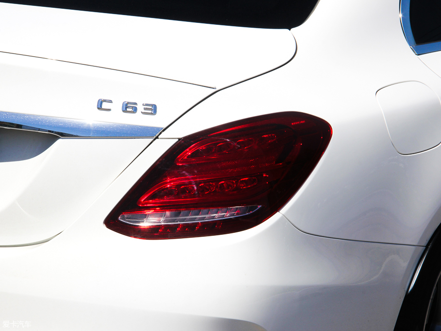 2015YC(j)AMG AMG C 63