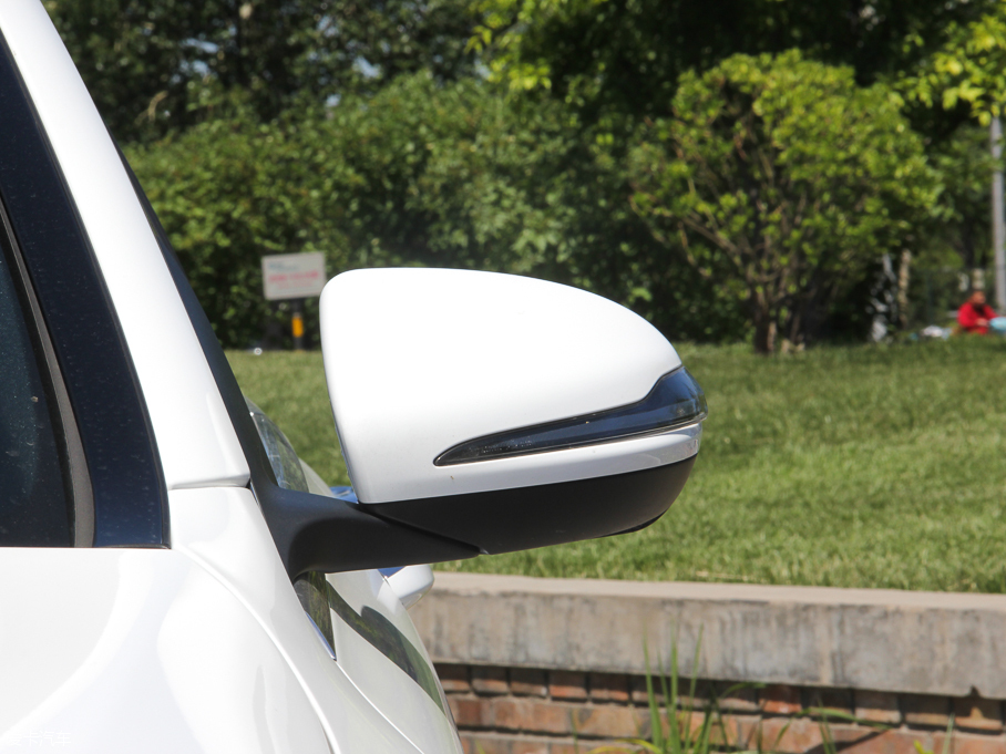 2015YCAMG AMG C 63