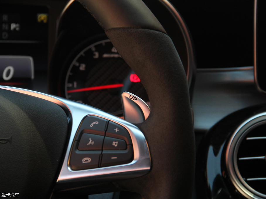 2015YC(j)AMG AMG C 63