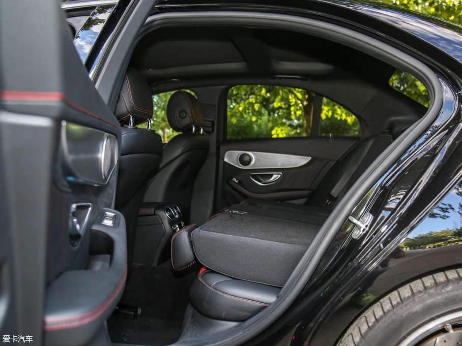 2015YC(j)AMG AMG C 63